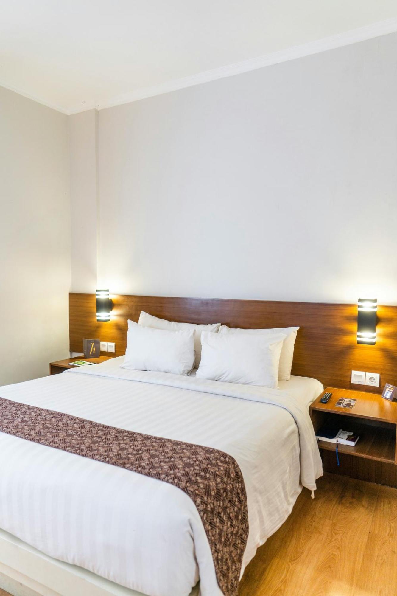 Hotel Ambience Plaza Jmd - Delhi Airport New Delhi Bagian luar foto